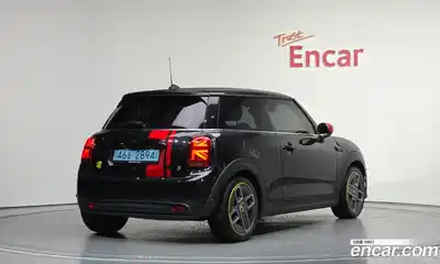 Mini Cooper 2023 автомат (гидро), миниатюра 2
