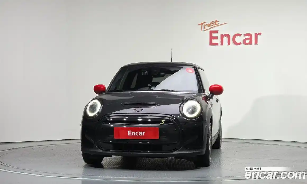 Mini Cooper 2023 автомат (гидро), фото 3