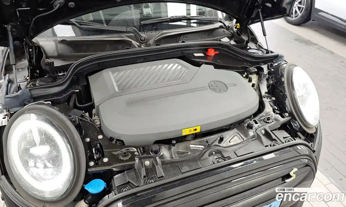 Mini Cooper 2023 автомат (гидро), фото 6