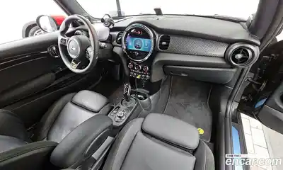 Mini Cooper 2023 автомат (гидро), миниатюра 7