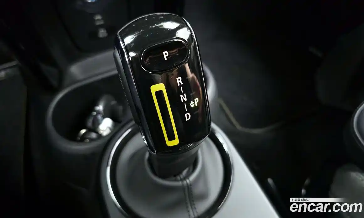 Mini Cooper 2023 автомат (гидро), фото 9