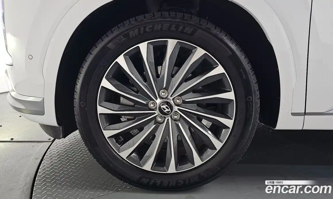 Hyundai Palisade 2023 3.8 автомат (гидро), фото 4