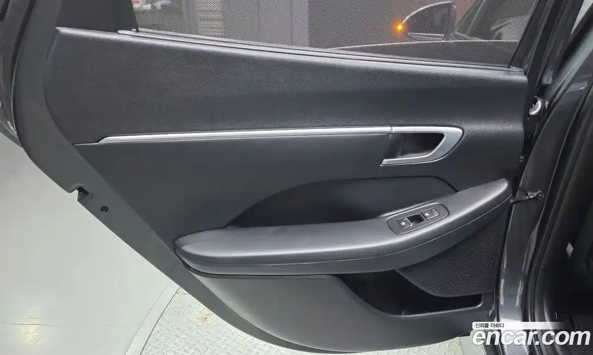 Hyundai Sonata 2019 2.0 автомат (гидро), фото 15