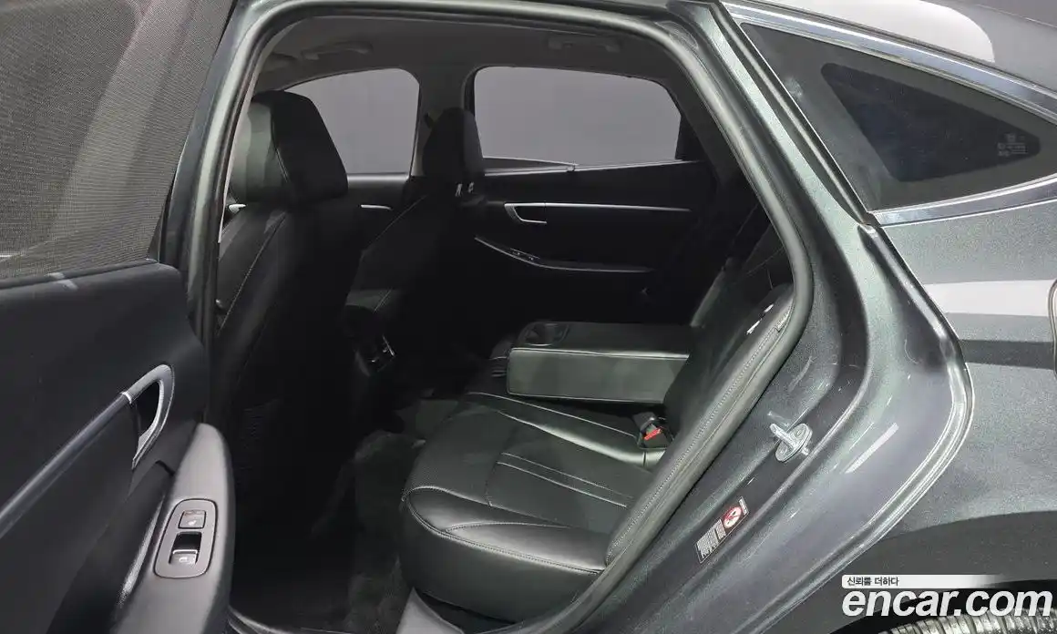 Hyundai Sonata 2019 2.0 автомат (гидро), фото 16