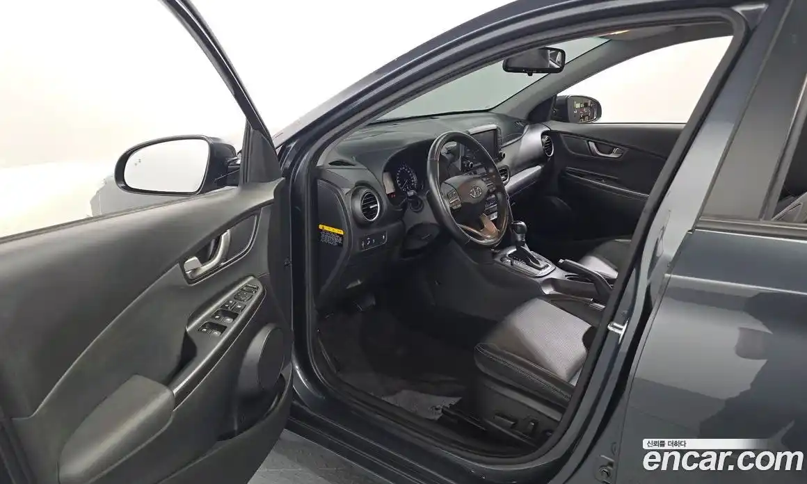 Hyundai Kona 2018 1.6 автомат (гидро), фото 13