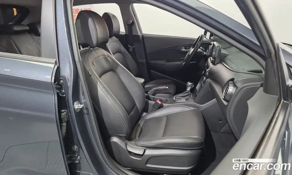 Hyundai Kona 2018 1.6 автомат (гидро), фото 16