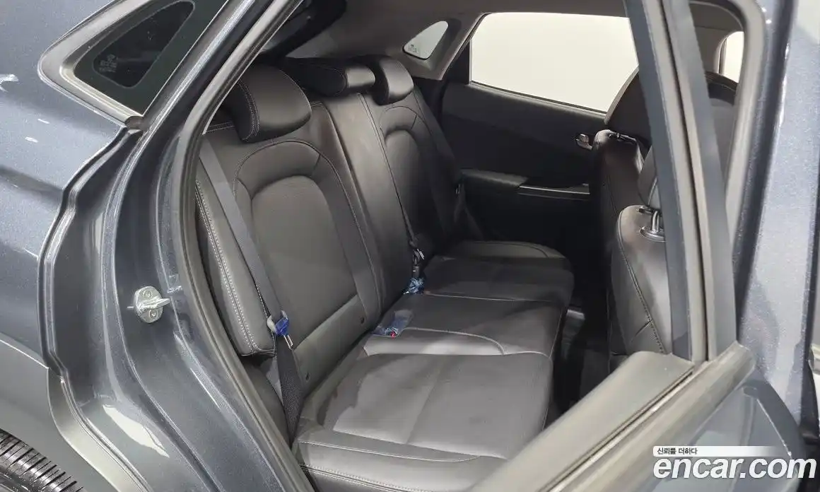 Hyundai Kona 2018 1.6 автомат (гидро), фото 18