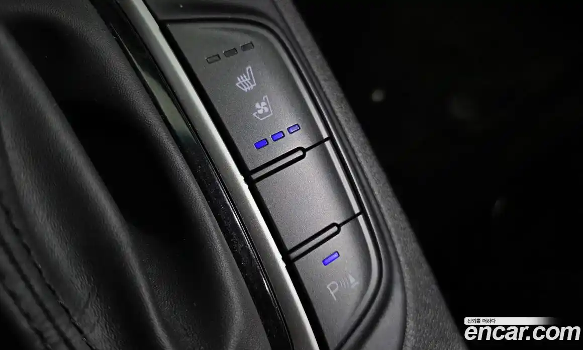Hyundai Kona 2018 1.6 автомат (гидро), фото 26