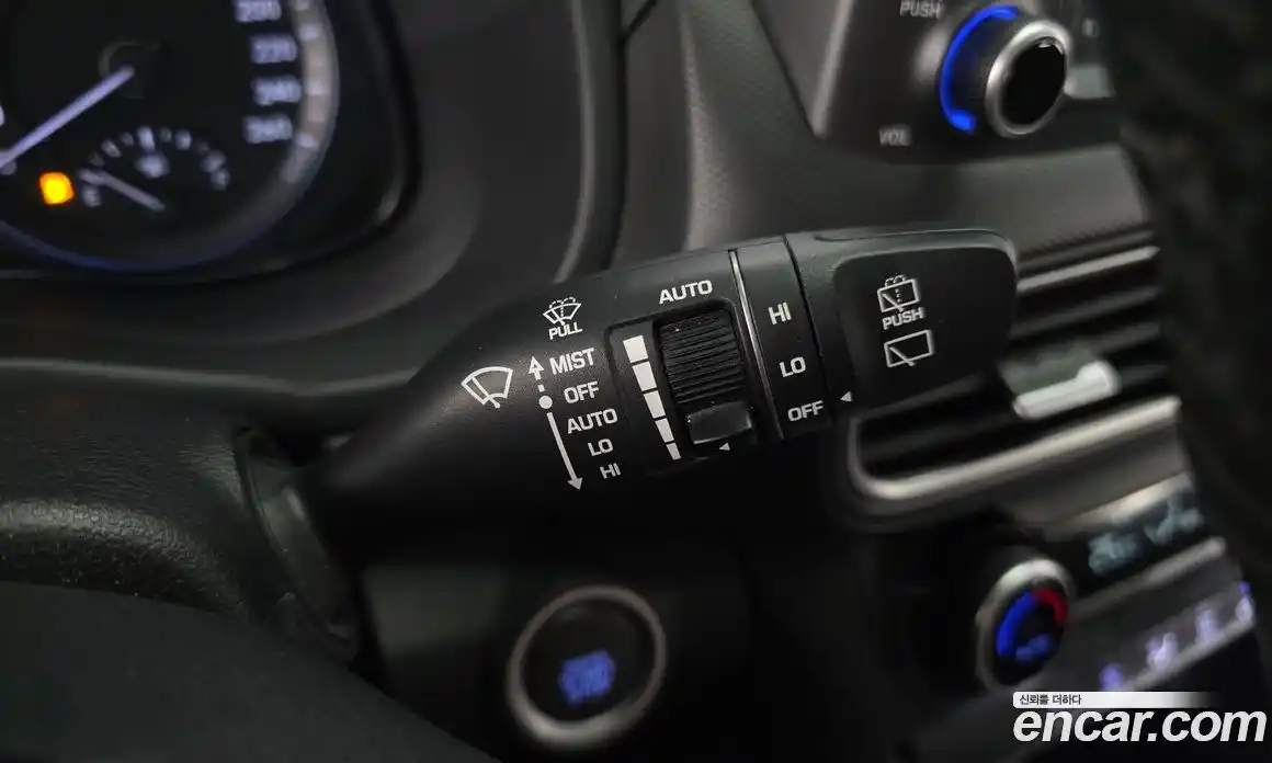 Hyundai Kona 2018 1.6 автомат (гидро), фото 28