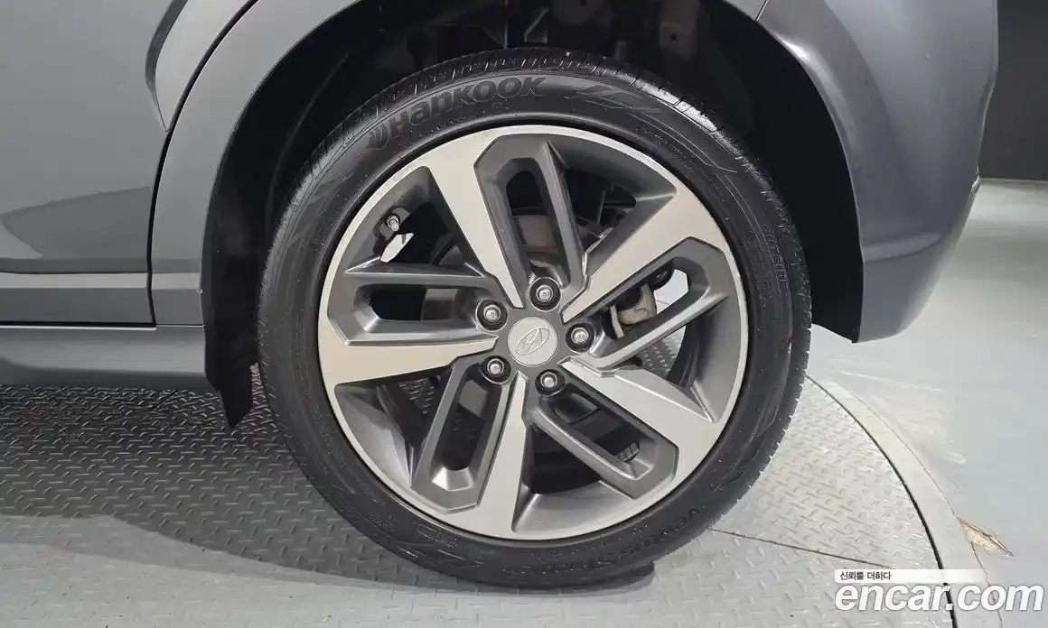 Hyundai Kona 2018 1.6 автомат (гидро), фото 7