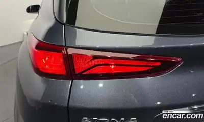 Hyundai Kona 2018 1.6 автомат (гидро), миниатюра 9