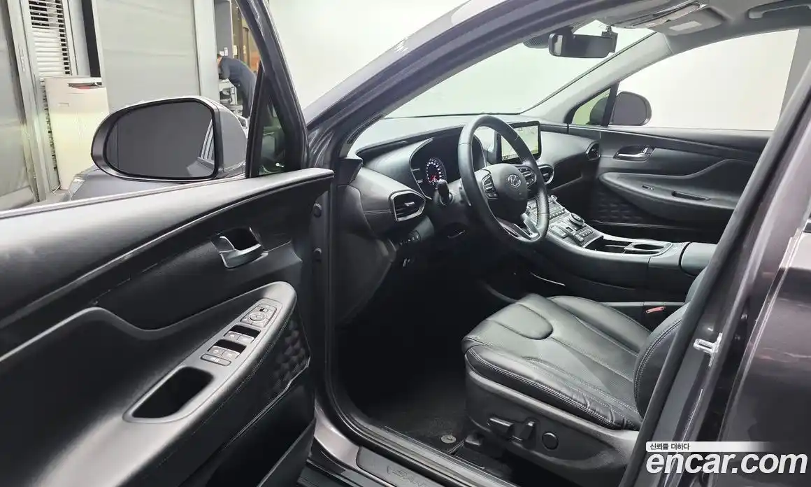 Hyundai Santa Fe 2022 2.2 автомат (гидро), фото 13