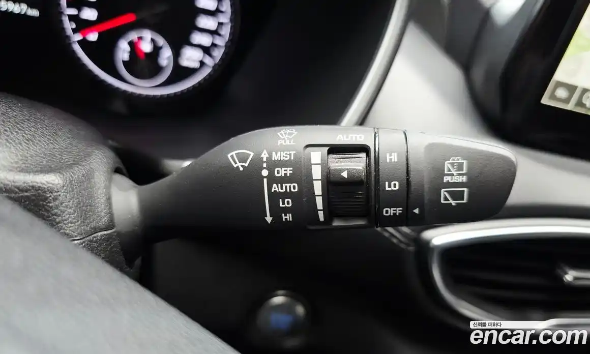 Hyundai Santa Fe 2022 2.2 автомат (гидро), фото 28