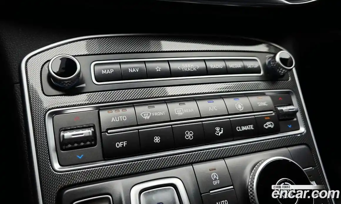 Hyundai Santa Fe 2022 2.2 автомат (гидро), фото 33