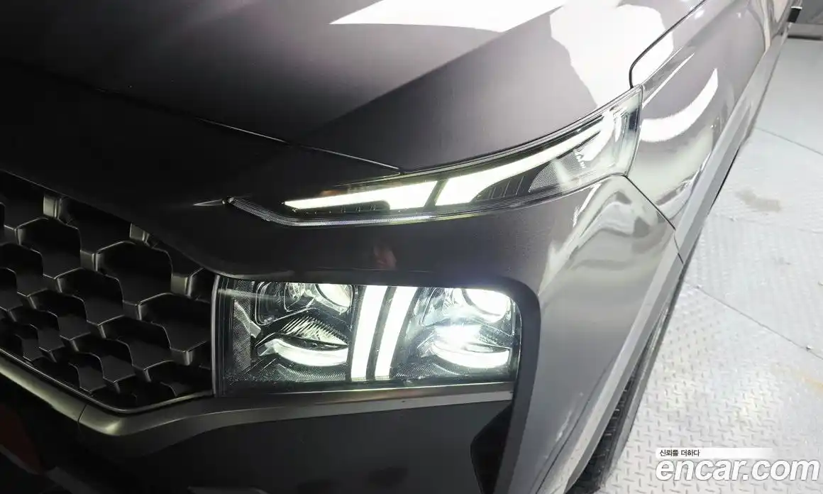 Hyundai Santa Fe 2022 2.2 автомат (гидро), фото 8