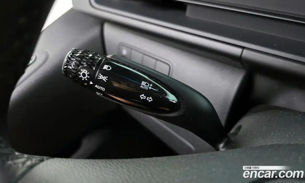 Hyundai Staria 2023 3.5 автомат (гидро), фото 29