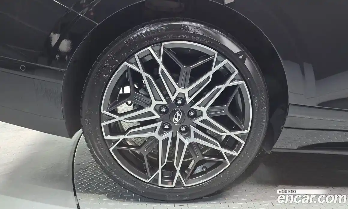 Hyundai Grandeur 2023 1.6 автомат (гидро), фото 5