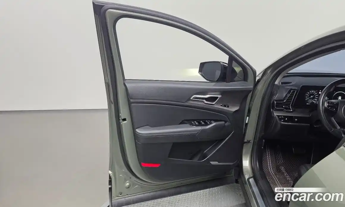 Kia Sportage 2024 2.0 автомат (гидро), фото 14