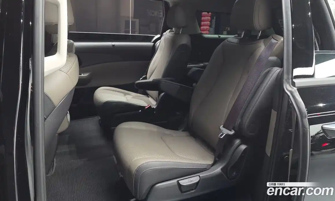 Kia Carnival 2024 2.2 автомат (гидро), фото 15