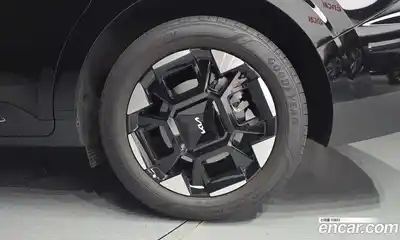 Kia Carnival 2024 2.2 автомат (гидро), миниатюра 6
