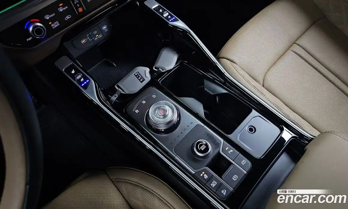 Kia Sorento 2024 1.6 автомат (гидро), фото 12