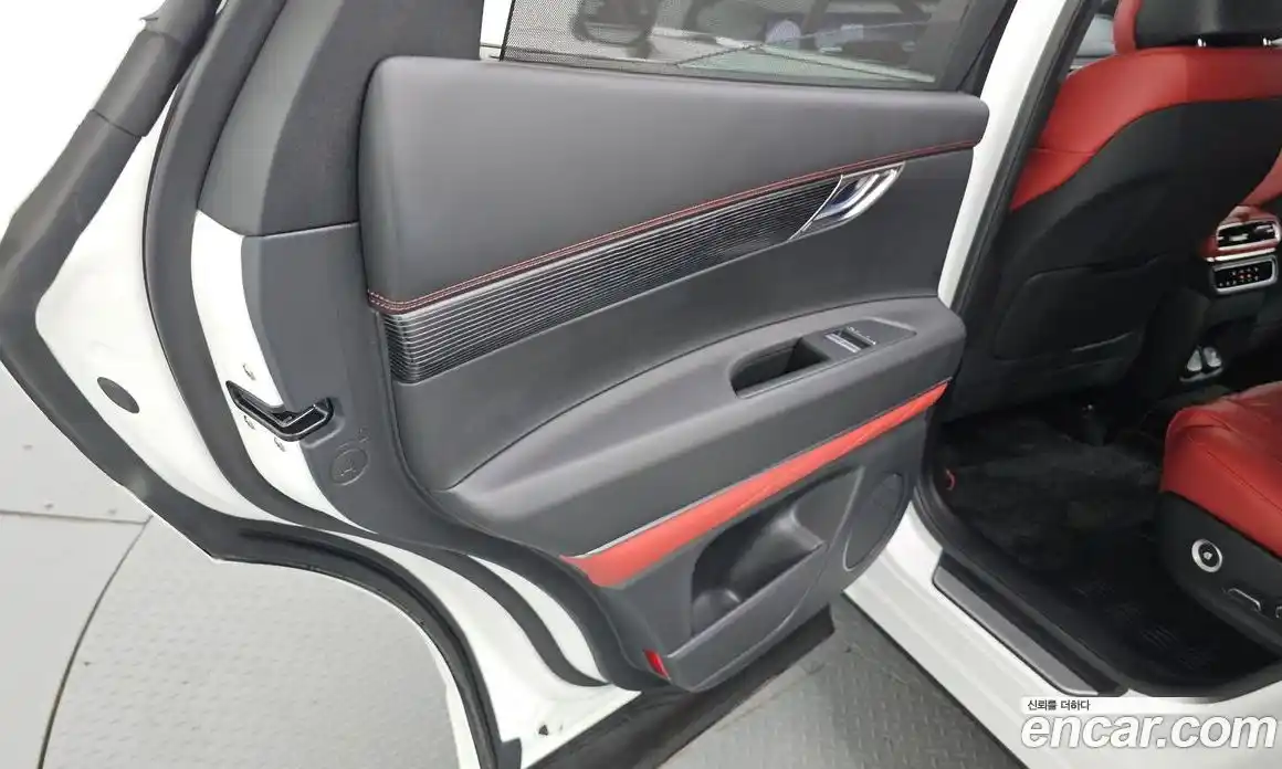Genesis GV80 2023 2.5 автомат (гидро), фото 15