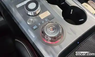 Genesis GV70 2025 0.1 автомат (гидро), миниатюра 12