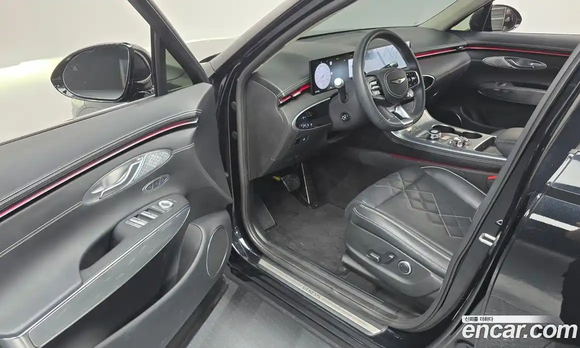 Genesis GV70 2025 0.1 автомат (гидро), фото 13