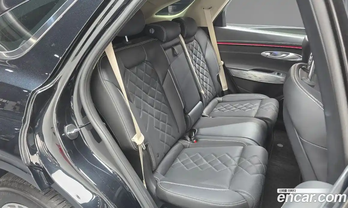 Genesis GV70 2025 0.1 автомат (гидро), фото 18