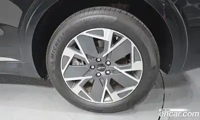 Genesis GV70 2025 0.1 автомат (гидро), миниатюра 7