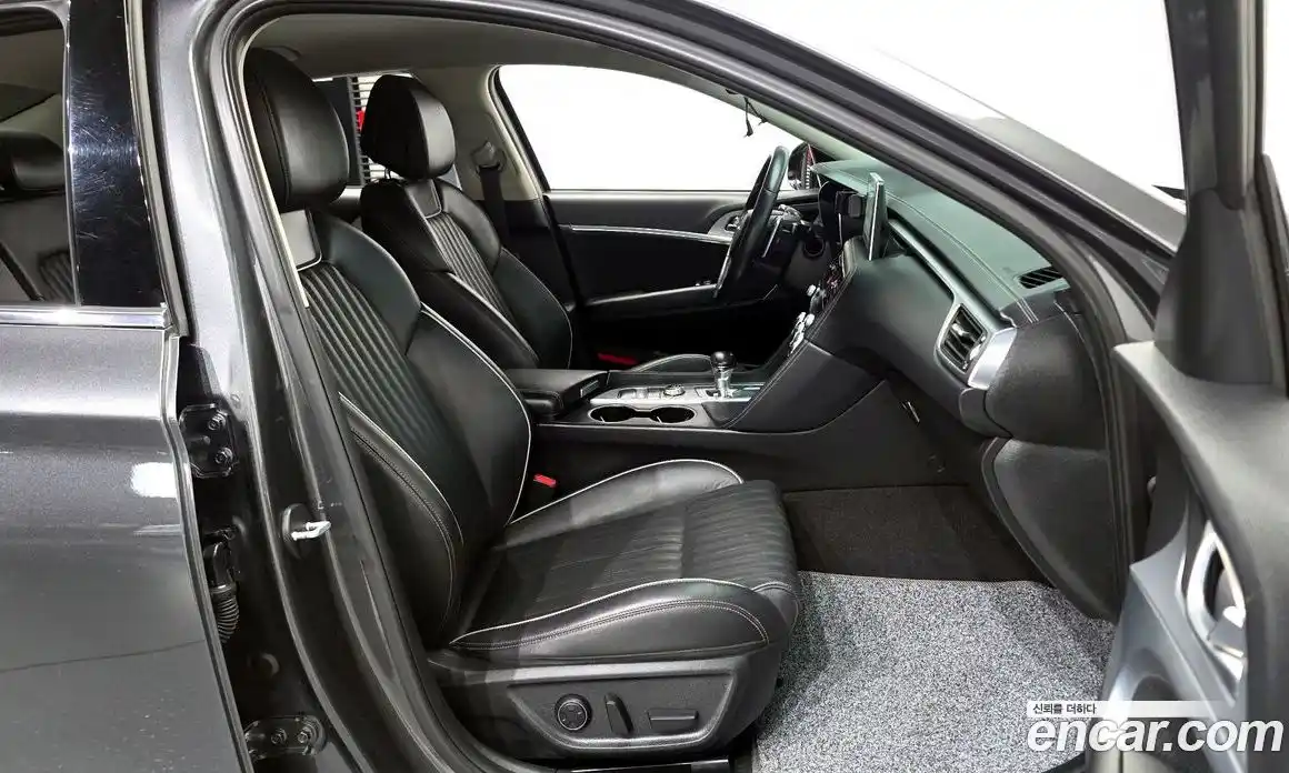 Genesis G70 2020 2.0 автомат (гидро), фото 11