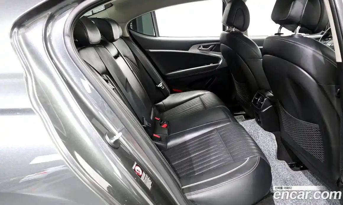 Genesis G70 2020 2.0 автомат (гидро), фото 12