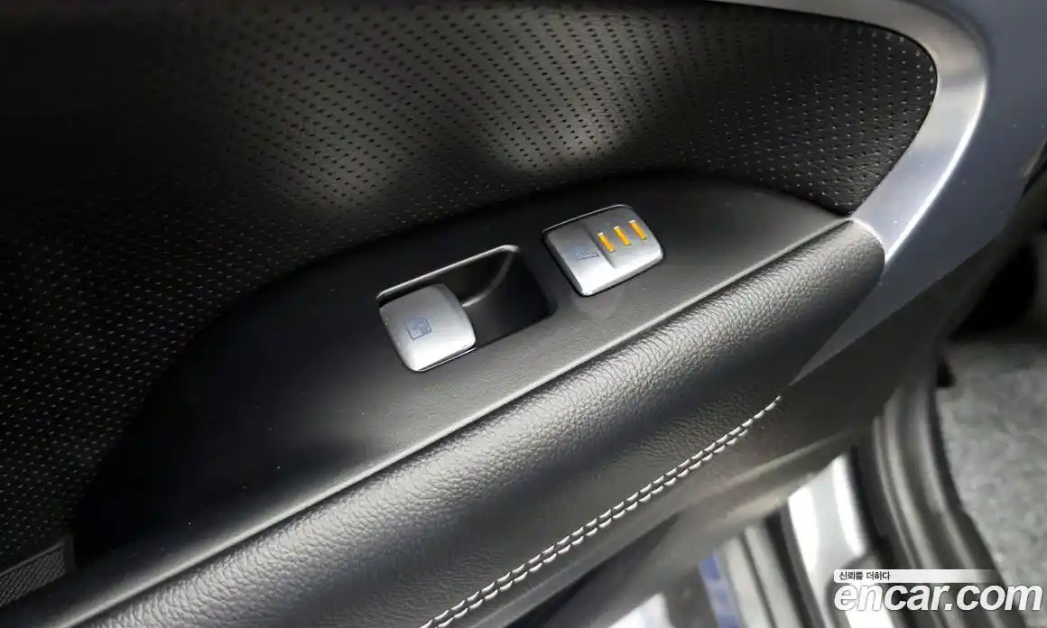 Genesis G70 2020 2.0 автомат (гидро), фото 19