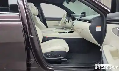 Genesis GV70 2023 0.1 автомат (гидро), миниатюра 11