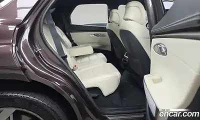 Genesis GV70 2023 0.1 автомат (гидро), миниатюра 12