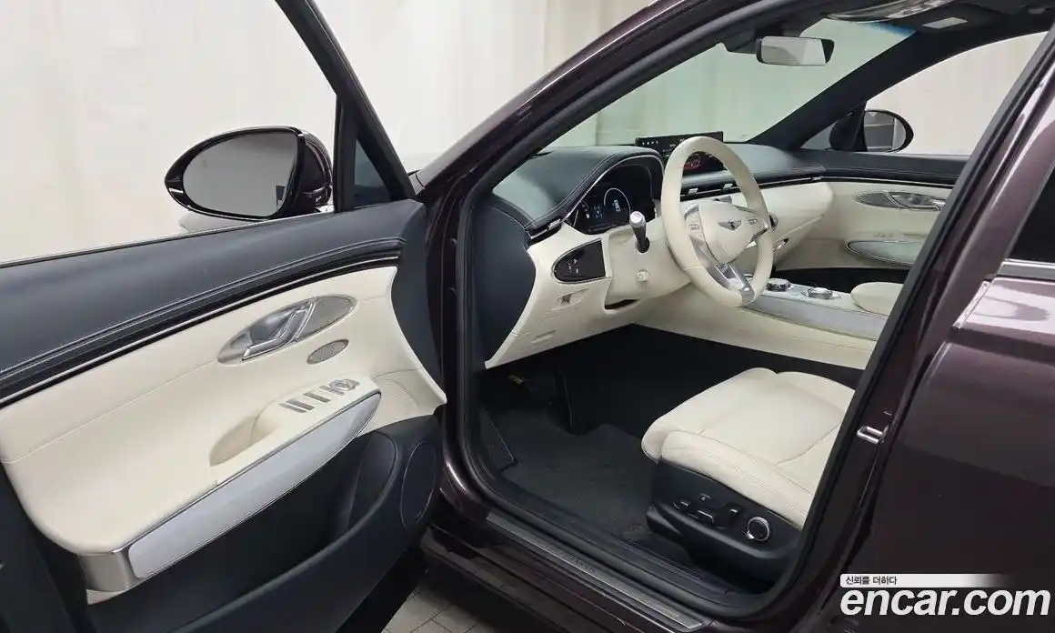 Genesis GV70 2023 0.1 автомат (гидро), фото 10