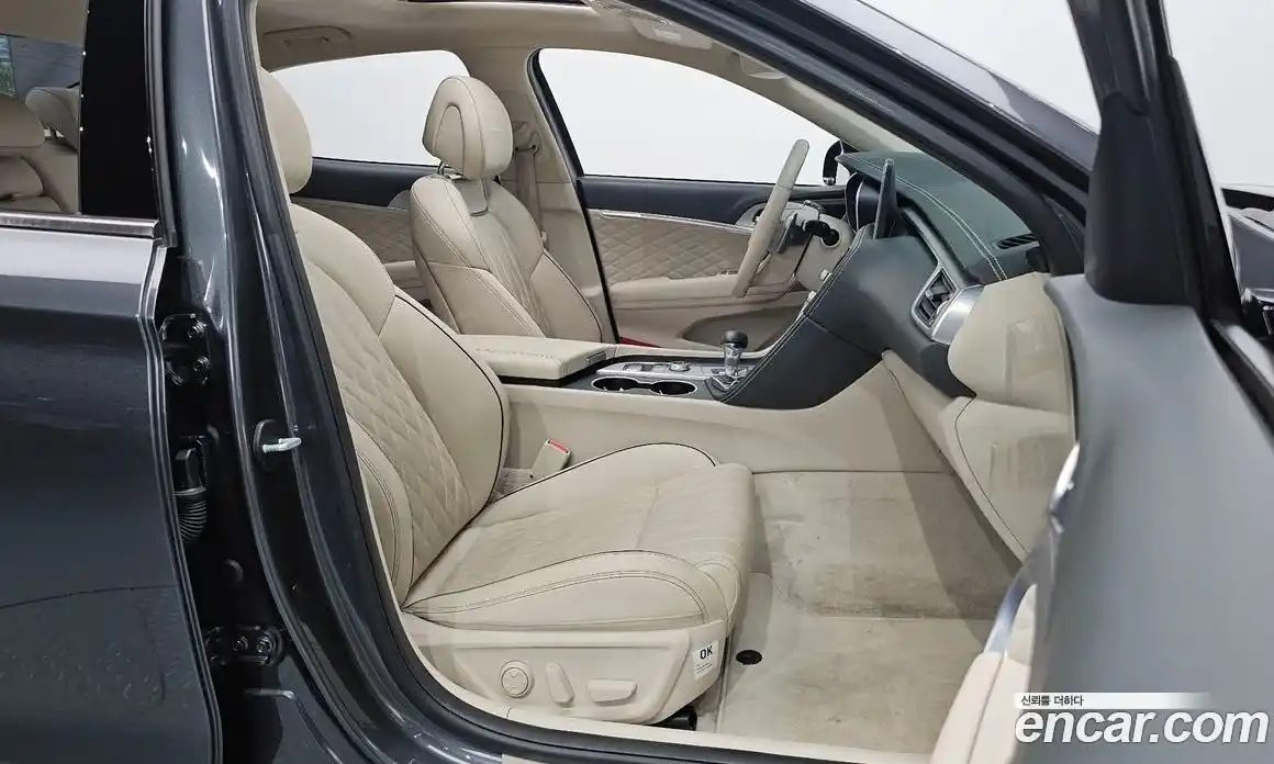 Genesis G70 2018 3.3 автомат (гидро), фото 13