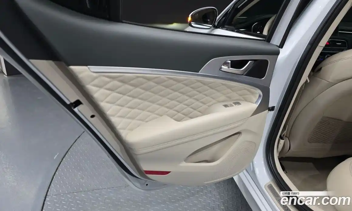 Genesis G70 2020 2.0 автомат (гидро), фото 14