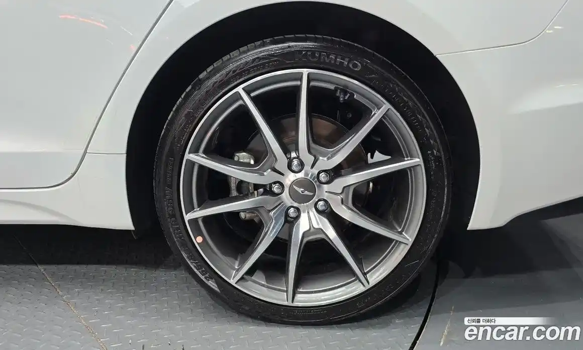 Genesis G70 2020 2.0 автомат (гидро), фото 6