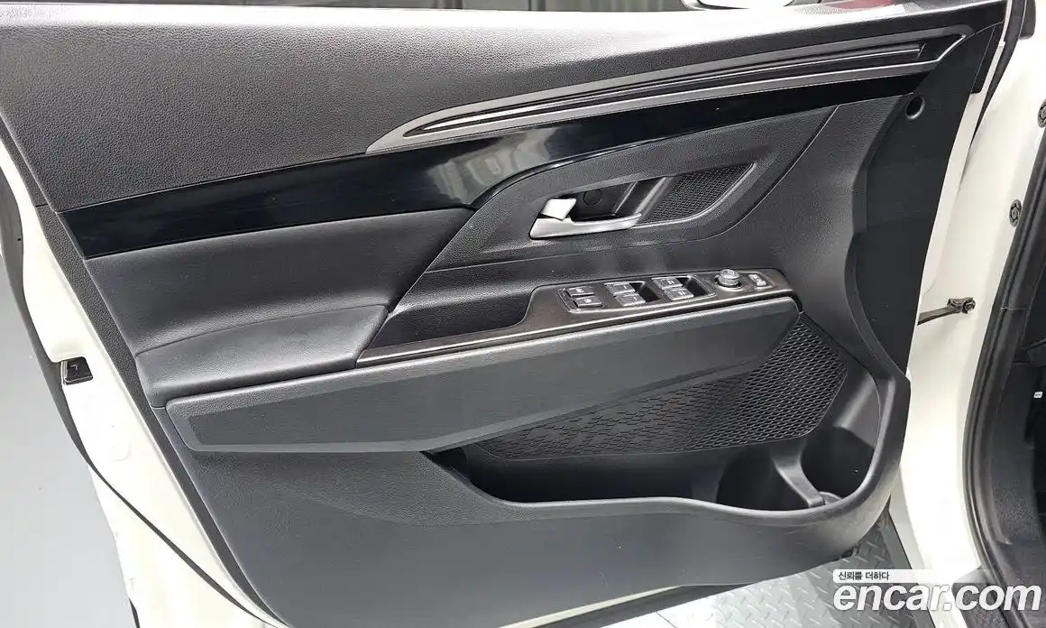 SsangYong Korando 2022 1.5 автомат (гидро), фото 14