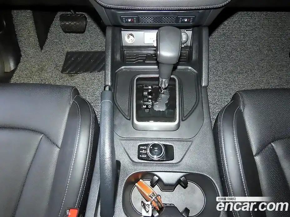 SsangYong Rexton 2025 2.2 автомат (гидро), фото 12