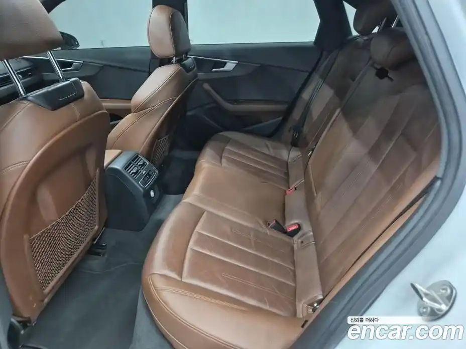 Audi A4 2019 2.0 автомат (гидро), фото 14