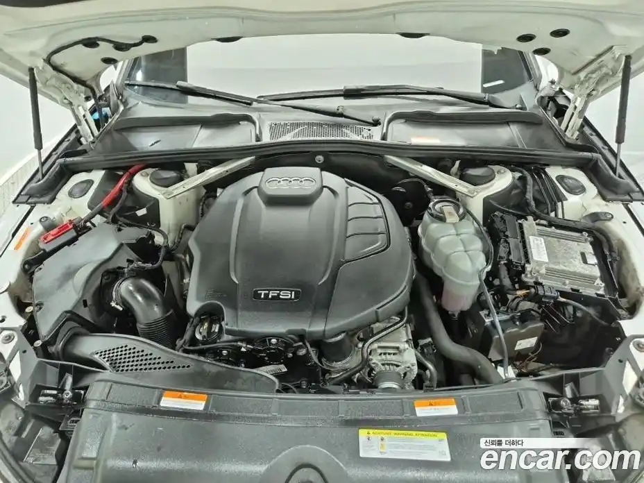 Audi A4 2019 2.0 автомат (гидро), фото 18