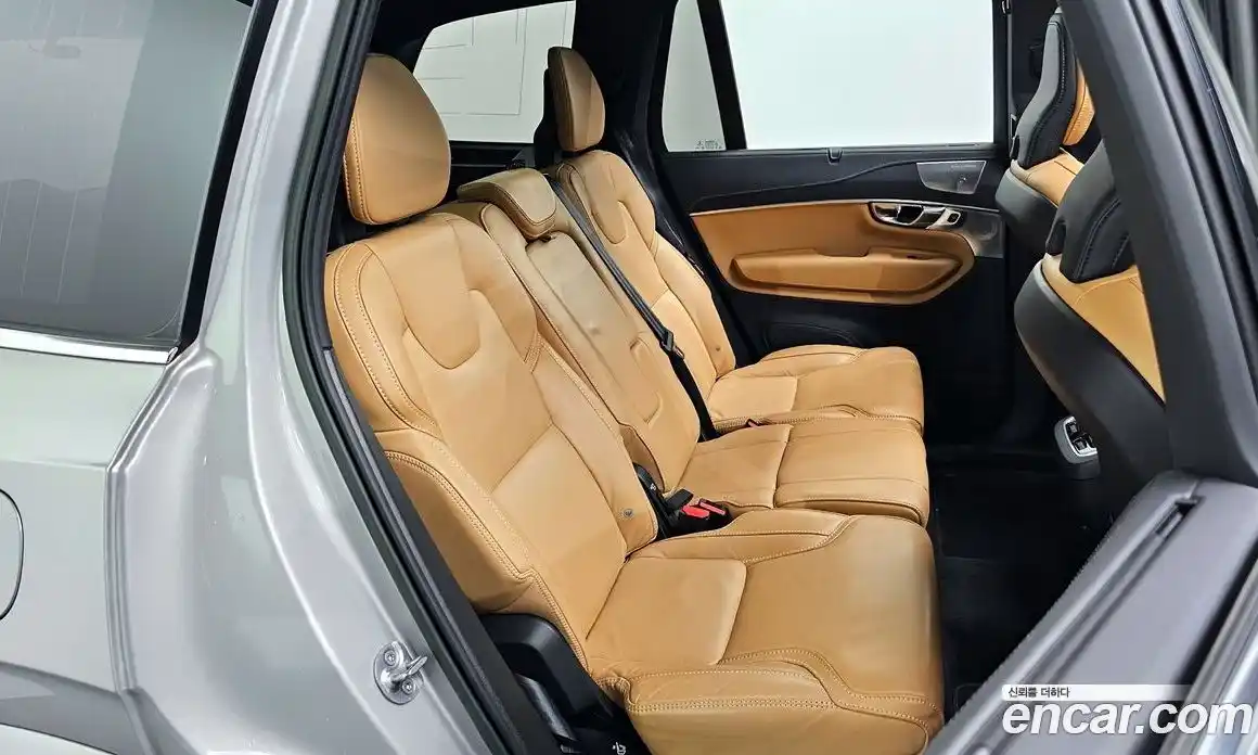 Volvo XC90 2022 2.0 автомат (гидро), фото 17