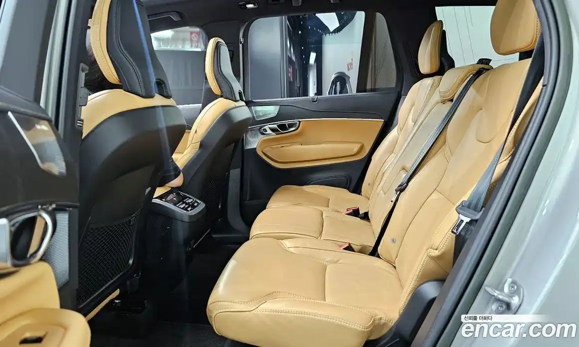 Volvo XC90 2022 2.0 автомат (гидро), фото 18