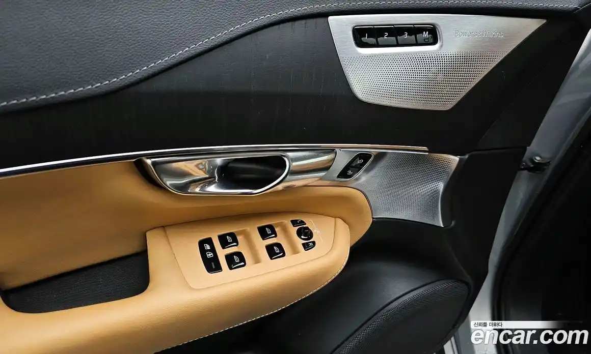 Volvo XC90 2022 2.0 автомат (гидро), фото 28
