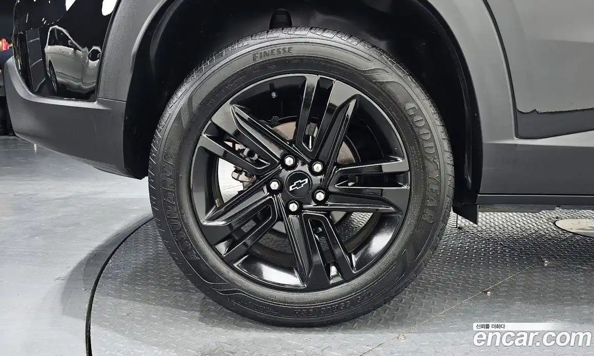 Chevrolet Trax 2023 1.2 автомат (гидро), фото 6