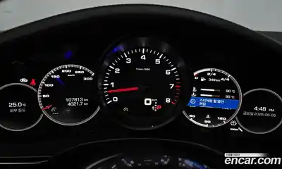 Porsche Panamera 2019 3.0 автомат (гидро), миниатюра 11