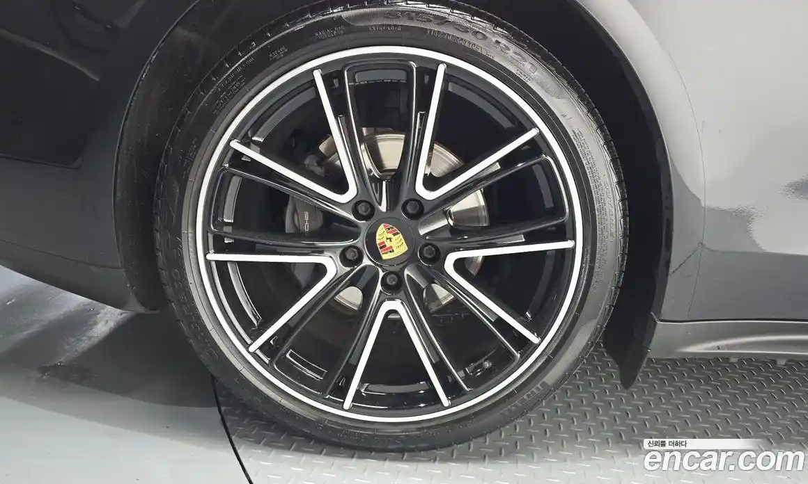 Porsche Panamera 2019 3.0 автомат (гидро), фото 5
