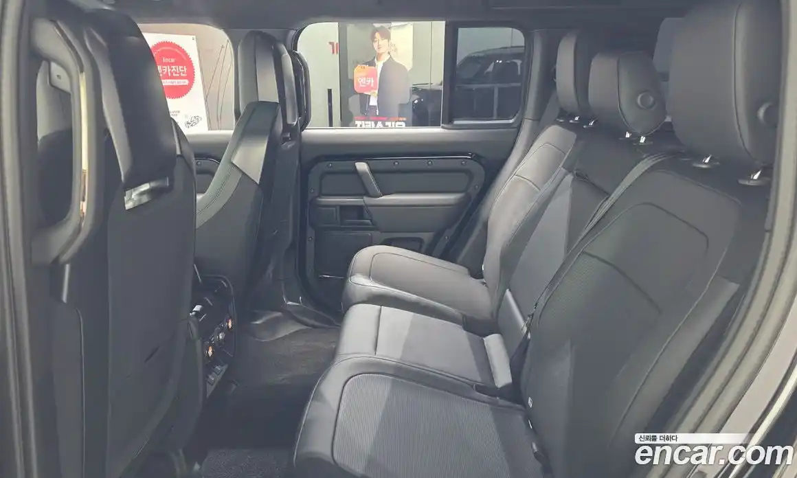 Land Rover Defender 2026 4.4 автомат (гидро), фото 4